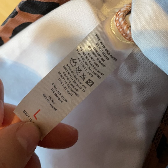 Super cute cheetah Leopard halter bathing suit top - Picture 4 of 5